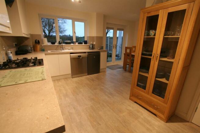 gibbsclose,7kitchen1.JPG