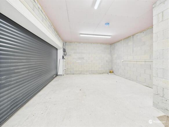 INTEGRAL GARAGE