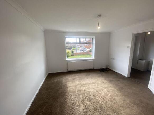 3 bed Semi-Detached to rent Image 7