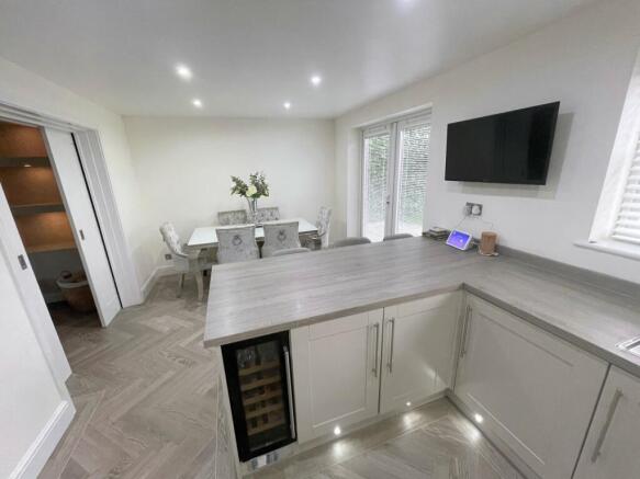 Kitchen/Dining Room