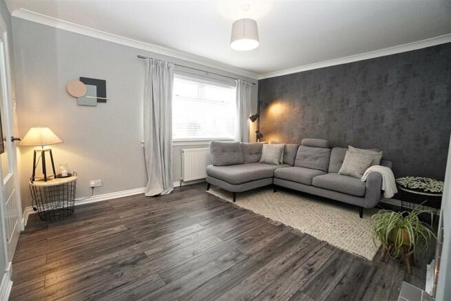 Living Room2.jpg
