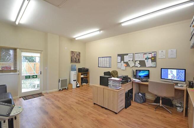 Photo 11
