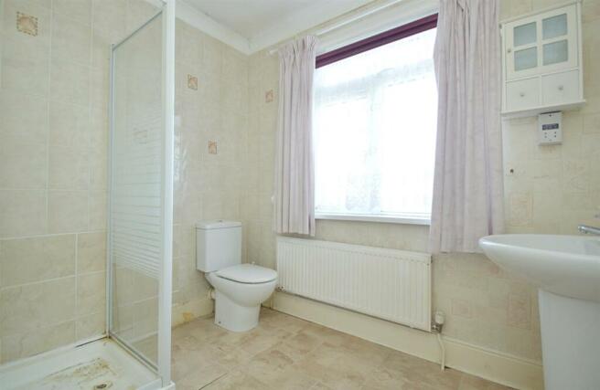 resizedShowerRoom.jpg