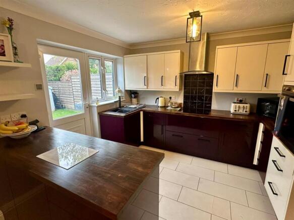 Atherstone Close, Belmont, Hereford photo 4