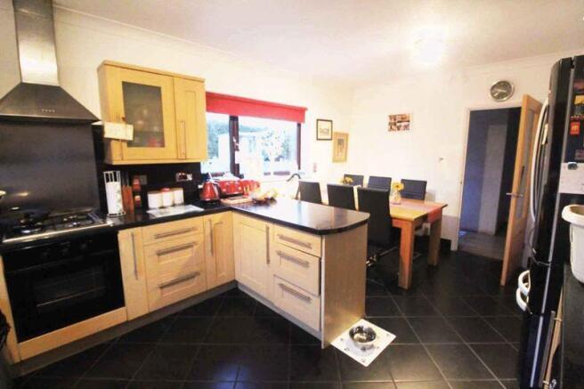 Kitchen/Dining...