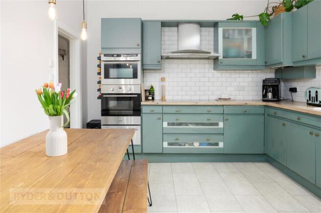 2 bed Terraced for sale Image 6
