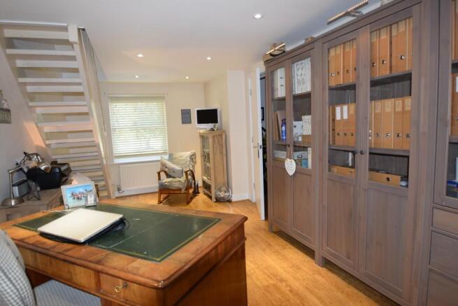 Office/Bedroom 4