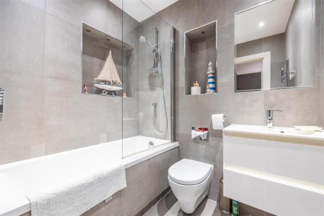 Bathroom.jpg