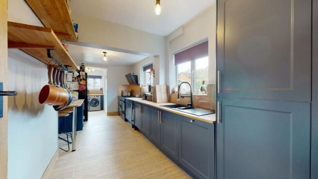 EXTENDED KITCHEN/BREAKFAST ROOM