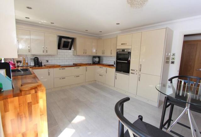 Kitchen/Breakfast