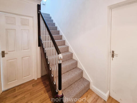 3 bed Semi-Detached for sale Image 7
