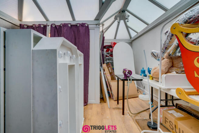 2 bed House for sale Image 9