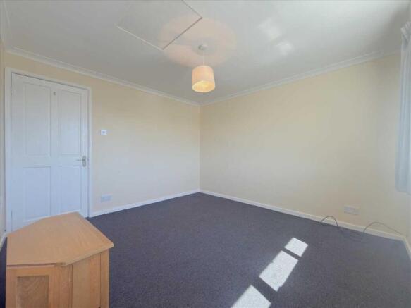 2 bed House for sale Image 11
