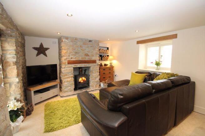 Living area wi...