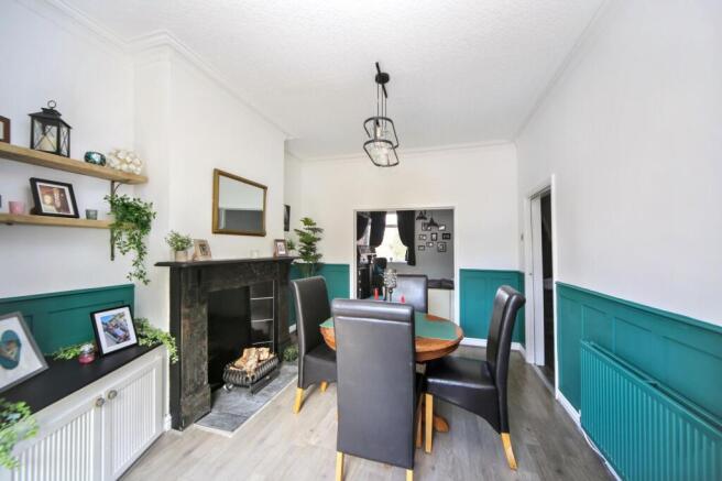 3 bed Terraced for sale Image 9