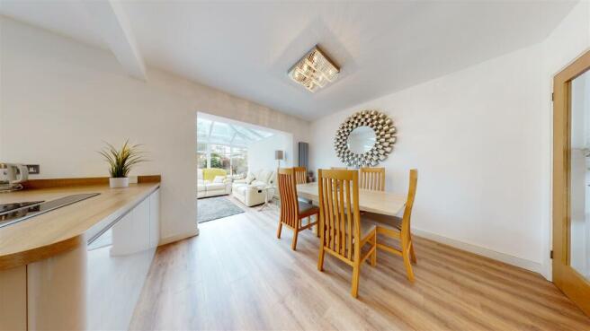 Robinswood-Crescent-09272022_152514.jpg