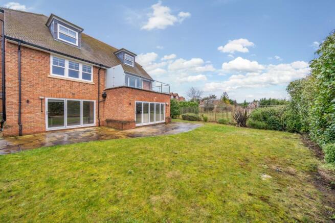 Dorneywood Close, Burnham, SL1 photo 4