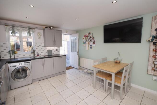 Kitchen And Breakfast Room