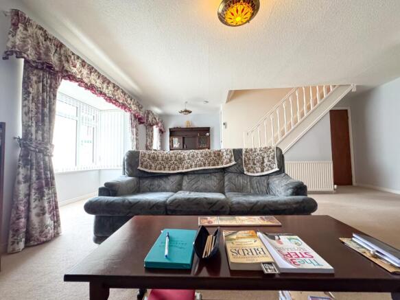 2 bed Maisonette for sale Image 12