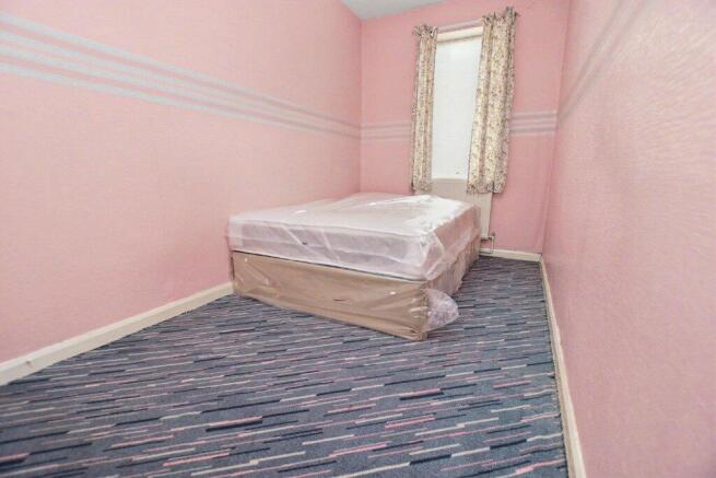3 bed Semi-Detached for sale Image 6