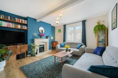 6/4 Clearburn Road, Edinburgh, EH16 5EY