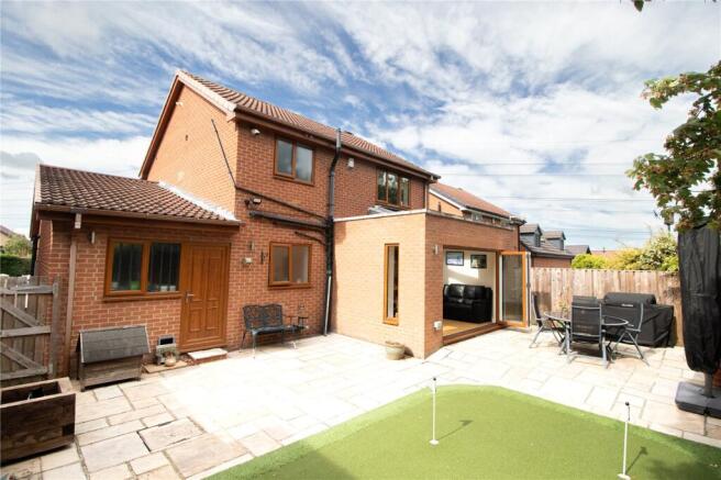 3 bed Detached for sale Image 11