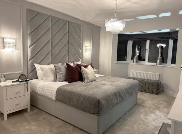 4 bed Detached for sale Image 5