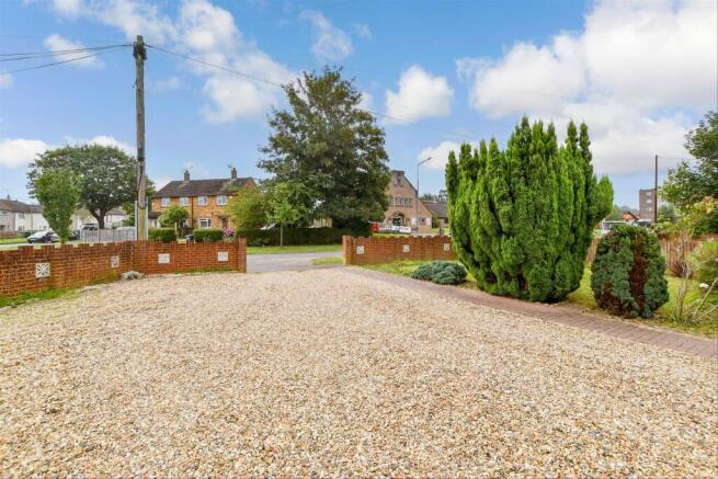 Driveway/Parking