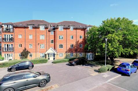 Winnipeg Way, Broxbourne, EN10