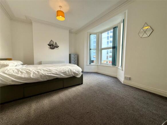 4 bed Terraced for sale Image 6