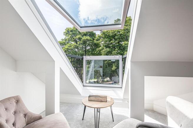 Balcony velux in bed 5