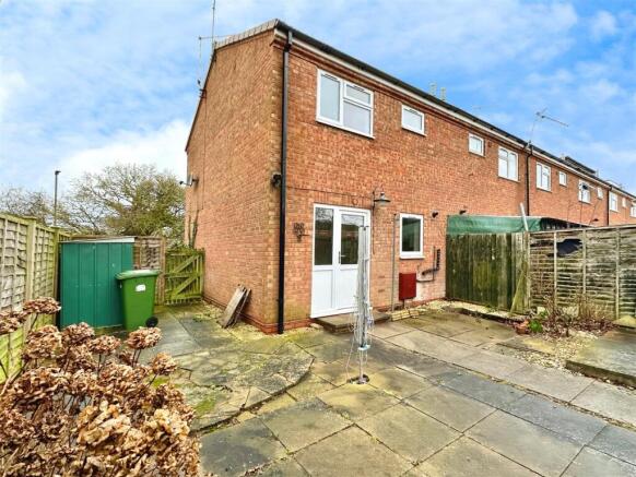 rear courtyard/garden