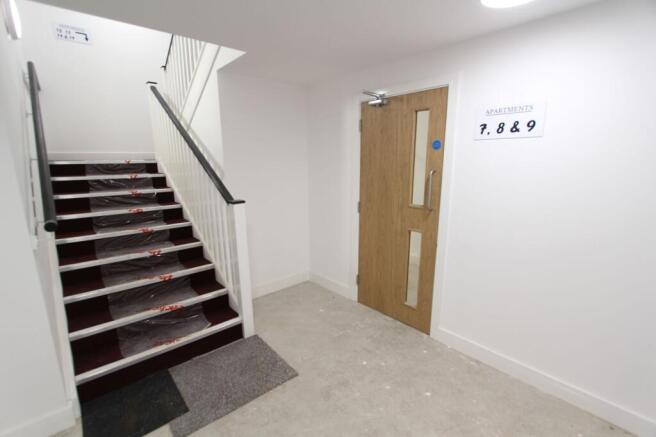 2 bed Ground Flat to rent Image 8