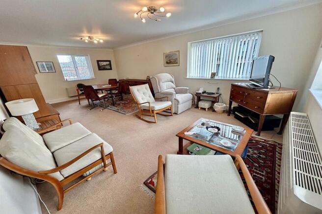 Spath Road, Barfield House, M20 photo 4