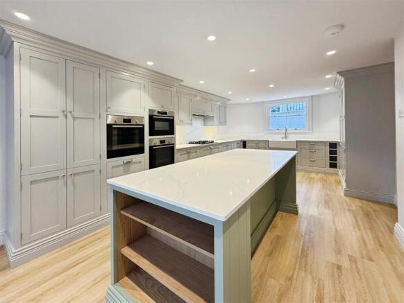 d7870779--4255-9B60-710703BEBCC7-36865-00000C17B0E