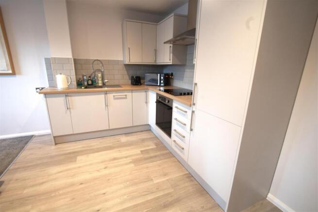 KITCHEN.jpg