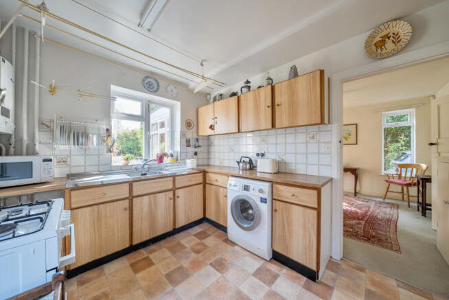 Stonards Brow, Shamley Green, GU5 photo 2