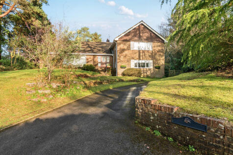 Storrington - Bracken Lane