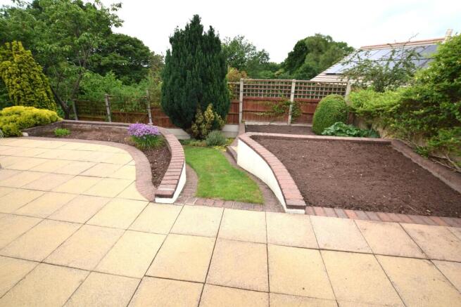 side garden