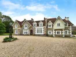 Flat 6, Stonepitts, Binstead Road, Ryde PO33 3NH