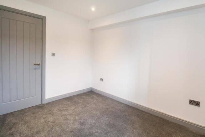 1 bed Flat to rent Image 6