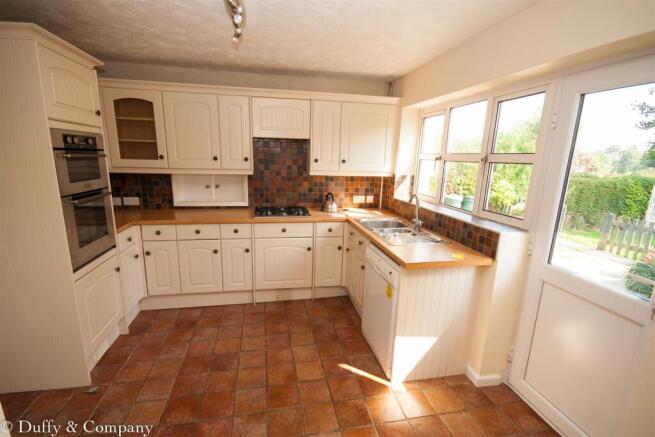 109 Americas Lane (6 of 11).jpg