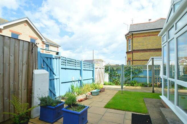 Garden3.jpg
