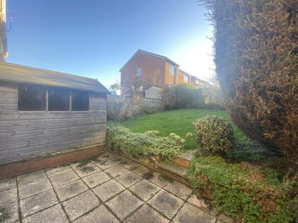 2 bed Semi-Detached to rent Image 6