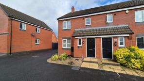 18, Long Swath Way, Leicester LE4 3NR