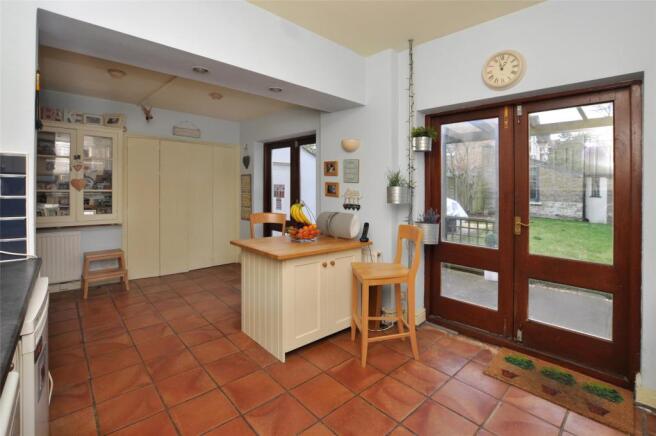 KITCHEN/BREAKFAST ROOM