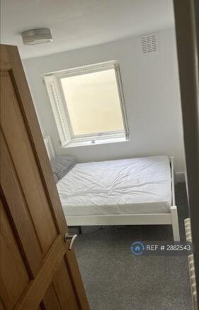 2nd Bedroom With Built In Double Wardrobe