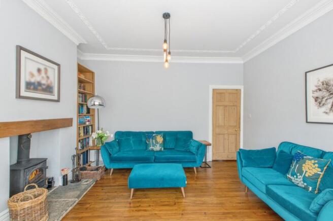 5 bed Semi-Detached for sale Image 6