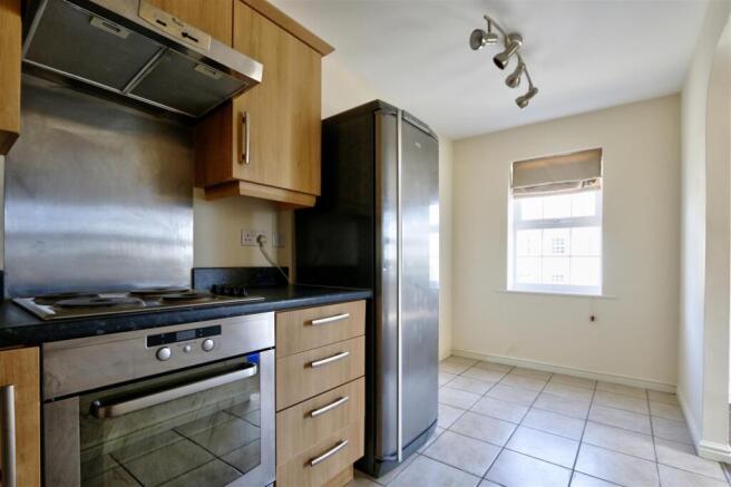 Kitchen & Breakfast Area.jpg