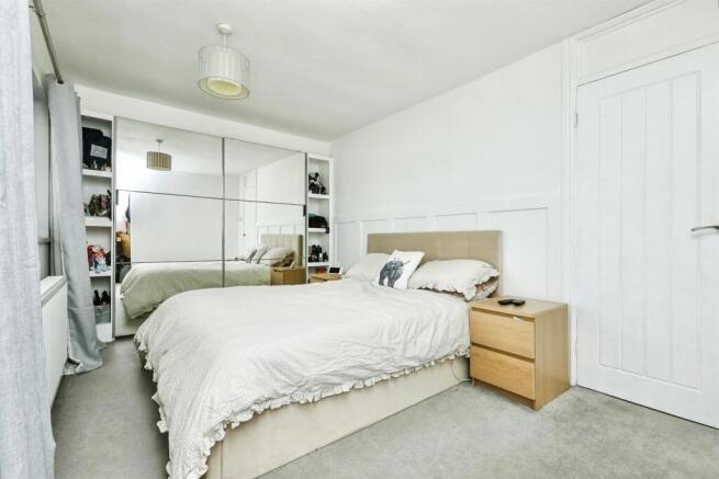 2 bed Semi-Detached for sale Image 9